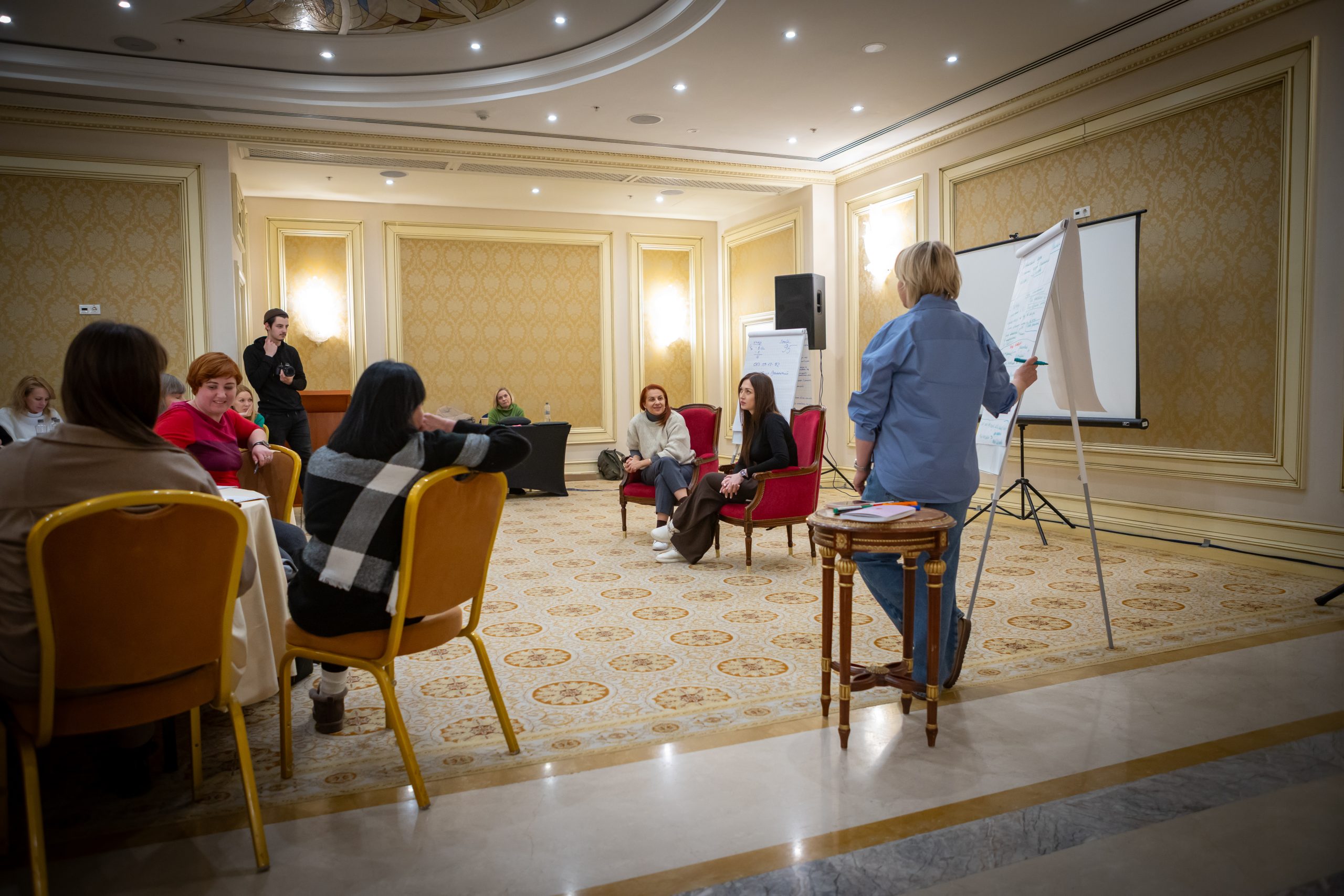 Коаліція ветеранських просторів зустрілася із міністеркою у справах ветеранів Наталією Калмиковою